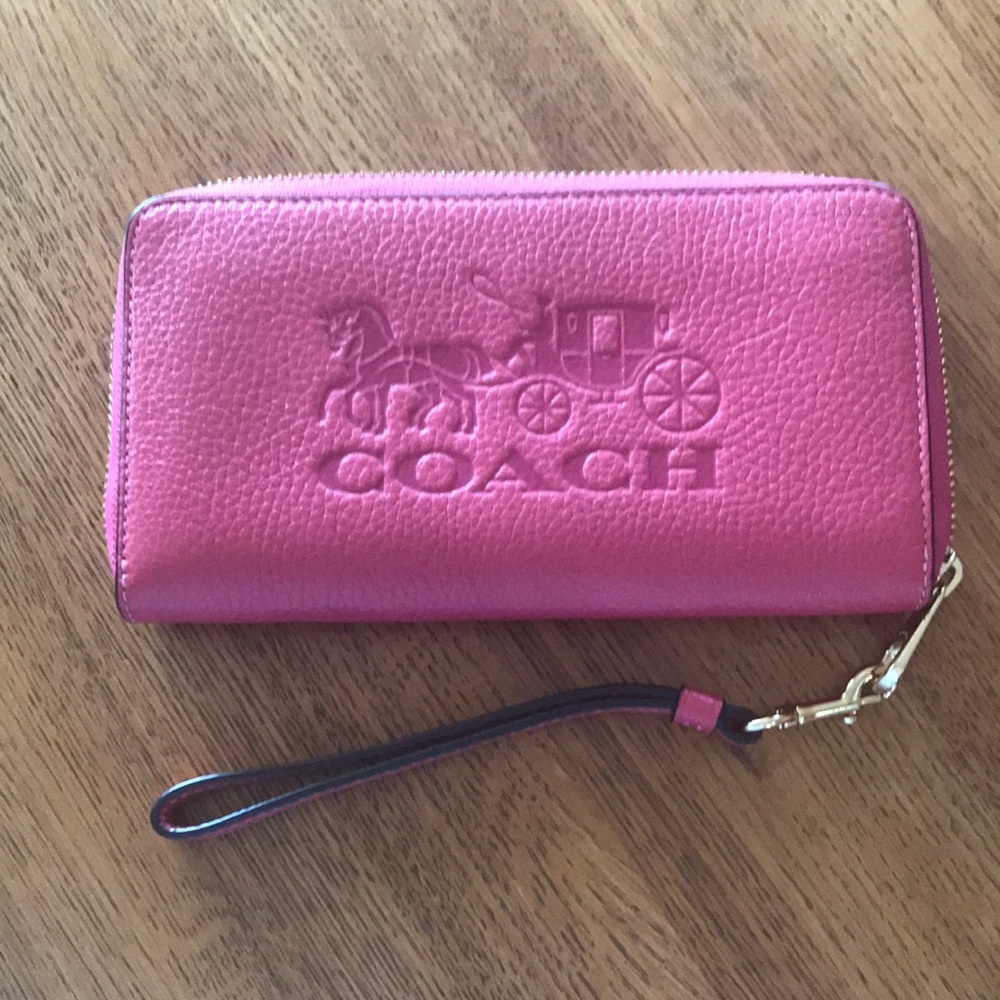Coach Pink Leather Wallet /Wristlet